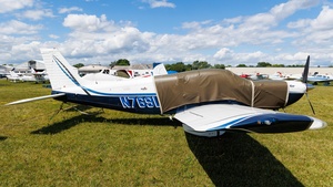 Photo of N769LZ - Piper PA-32R-301XTC 6XT operated by Private