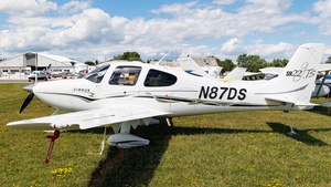 Photo of N87DS - Cirrus SR22 G2 GTS operated by Private