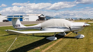 Photo of C-GSTR - Diamond DA40 Diamond Star operated by Private