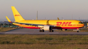 Photo of OE-LYB - Boeing 767-304(ER)(BDSF) operated by DHL Air Austria