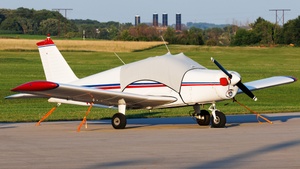 Photo of N5744W - Piper PA-28-160 Cherokee operated by Private