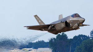 Photo of 18-5453 - Lockheed Martin F-35A Lightning II operated by US Air Force