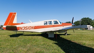 Photo with serial 680077 - Mooney M20F Executive 21