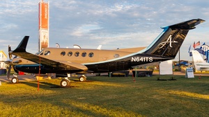 Photo of N641TS - Beechcraft 200 Super King Air operated by Jet Access Aviation