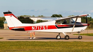 Photo of N7175T - Cessna 172A Skyhawk operated by Private