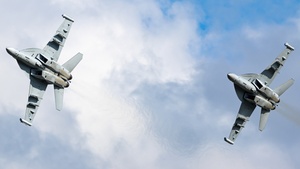 Photo of 169216 - Boeing EA-18G Growler operated by US Navy