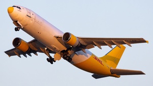 Photo of EI-LDG - Airbus A300F4-605R operated by ASL Airlines Ireland