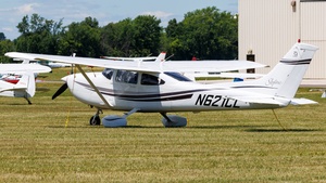 Photo of N621CL - Cessna 182S Skylane operated by Private