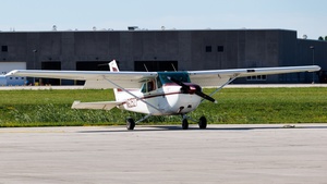 Photo of N62527 - Cessna 172P Skyhawk operated by Private
