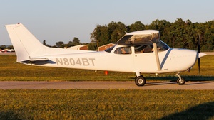 Photo of N804BT - Cessna 172N Skyhawk operated by Glidepath Aviation