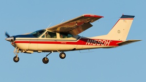 Photo of N1590H - Cessna 177RG Cardinal RG II operated by Private