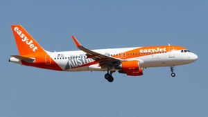 Photo of OE-IVA - Airbus A320-214 operated by easyJet Europe