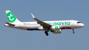 Photo of F-HXSQ - Airbus A320-252N operated by Transavia France