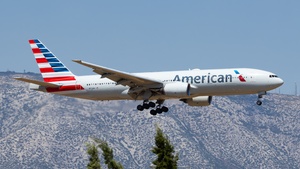 Photo of N773AN - Boeing 777-223(ER) operated by American Airlines