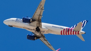 Photo of SX-IOG - Airbus A320-251N operated by Sky Express