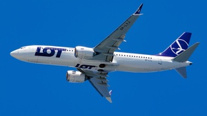 Photo of SP-LYJ - Boeing 737 MAX 8 operated by LOT Polish Airlines