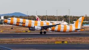 Photo with serial 6122 - Airbus A321-211