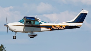 Photo of N2952F - Cessna 182J Skylane operated by Private
