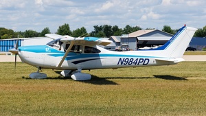 Photo of N984PD - Cessna 182S Skylane operated by OZ1 Flying Club
