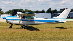 Photo of N3337F - Cessna 182J Skylane operated by Private