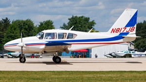 Photo of N817JB - Piper PA-23-250 Aztec D operated by Private