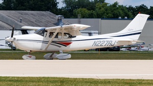 Photo of N227RJ - Cessna 182S Skylane operated by Private