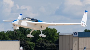 Photo of N131DB - Rutan 61 Long-EZ operated by Private
