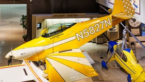 Photo of N5827N - Vans RV-1 operated by EAA Experimental Aircraft Association