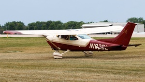 Photo of N182DL - Cessna 182P Skylane II operated by Private