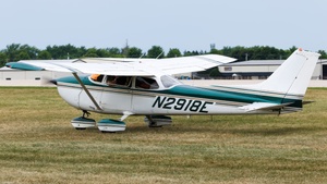 Photo of N2918E - Cessna 172N Skyhawk operated by Del-Penn Flyers