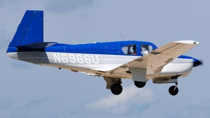 Photo of N6966U - Mooney M20E Super 21 operated by Private