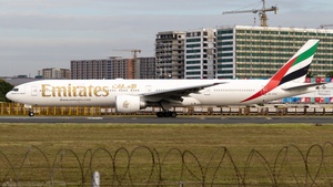 Photo of A6-EPQ - Boeing 777-31H(ER) operated by Emirates