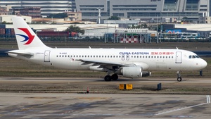 Photo with serial 2239 - Airbus A320-214