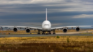 Photo of A6-EDU - Airbus A380-861 operated by Emirates