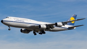 Photo of D-ABYT - Boeing 747-830 operated by Lufthansa