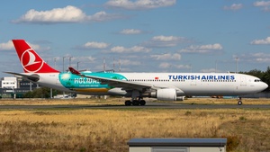 Photo of TC-LNF - Airbus A330-303 operated by Turkish Airlines