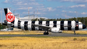 Photo of D-ASGE - Airbus A320-214 operated by Condor
