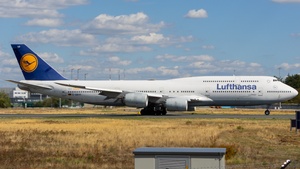 Photo of D-ABYP - Boeing 747-830 operated by Lufthansa