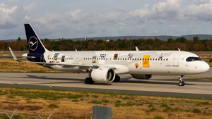 Photo of D-AIEH - Airbus A321-271NX operated by Lufthansa