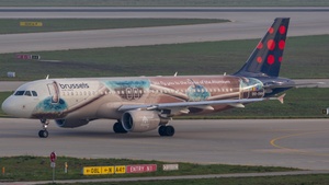 OO-SNM - Airbus A320-214