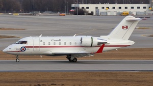 Photo with serial 6144 - Bombardier CC-144D Challenger