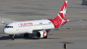 Photo of LZ-EAJ - Airbus A320-214 operated by Electra Airways