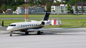 Photo of N670FX - Gulfstream G650ER operated by Flexjet