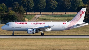 Photo of TS-ITC - Airbus A320-214 operated by Tunisair