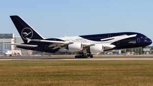 Photo of D-AIMH - Airbus A380-841 operated by Lufthansa