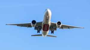 Photo of A6-EWH - Boeing 777-21H(LR) operated by Emirates