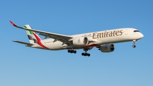 Photo of A6-EXL - Airbus A350-941 operated by Emirates