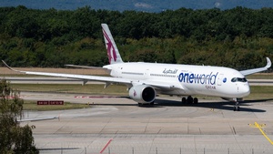 Photo of A7-ALZ - Airbus A350-941 operated by Qatar Airways