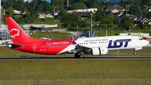 Photo of SP-LVG - Boeing 737 MAX 8 operated by LOT Polish Airlines