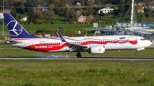 Photo of SP-LVG - Boeing 737 MAX 8 operated by LOT Polish Airlines